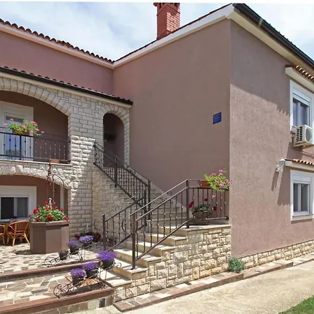 בית נופש House Lara Hreljići