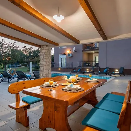 House Lara * Hreljići