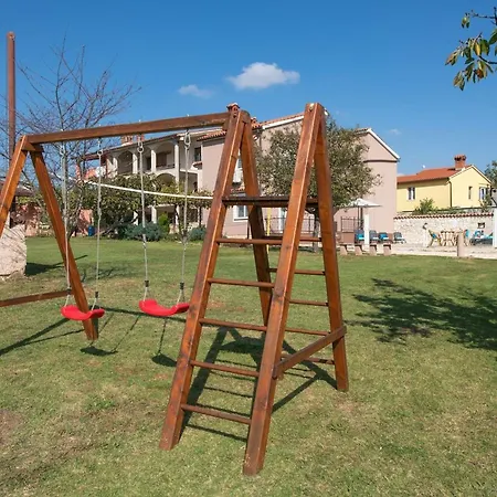 House Lara Hreljići