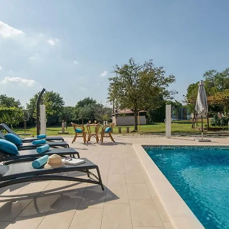 בית נופש House Lara Hreljići
