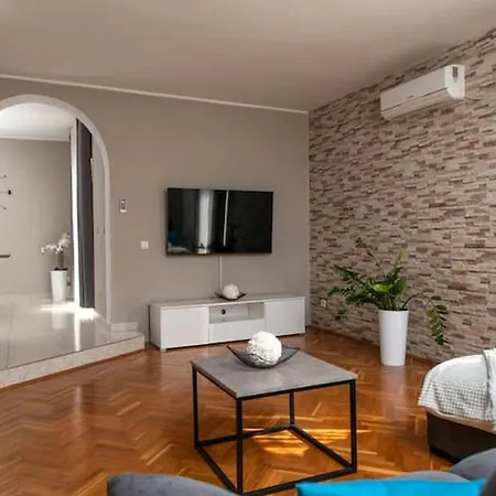 House Lara Hreljići