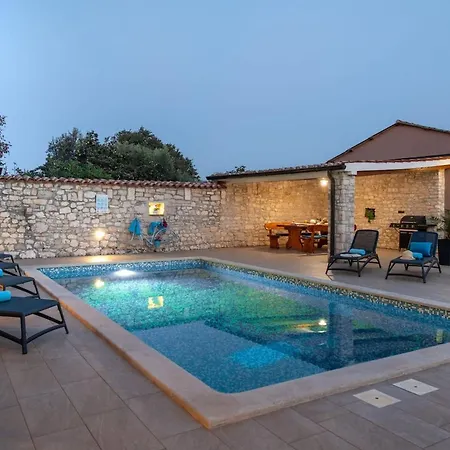 House Lara Hreljići
