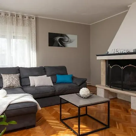 House Lara Hreljići