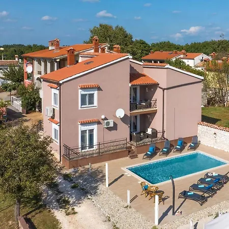 Tatil Evi House Lara