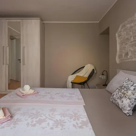 House Lara בית נופש